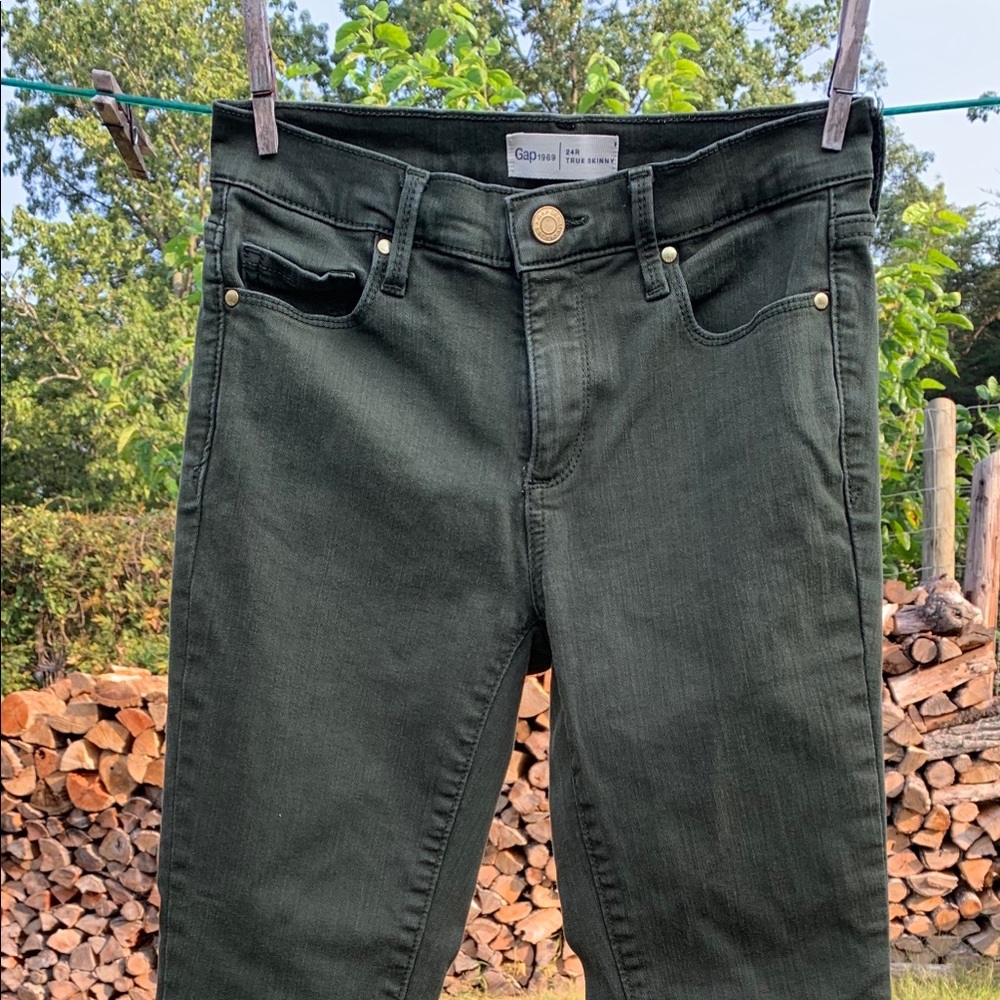 Gap true skinny 24R 00 Green jeans
